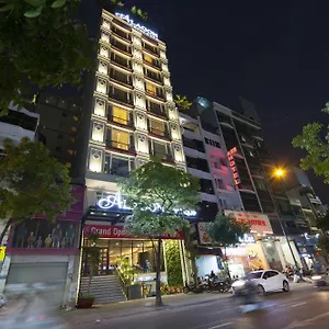 Alagon D'antique & Ho Chi Minh-stad